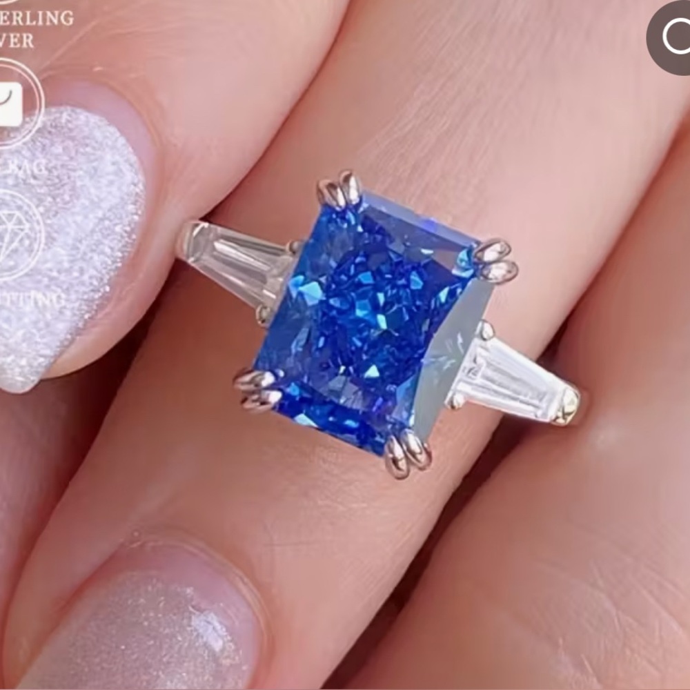 Stunning Deep Blue Tanzinite sz 7 set in S925 NEW with gift box